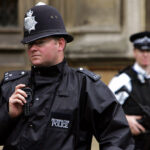 Βρετανία: Καταζητούμενος για βιασμό σκηνοθέτησε τον θάνατό του