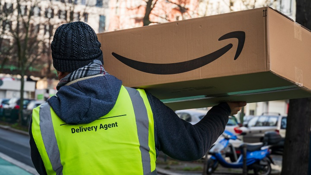 Γαλλία: Πρόστιμο στην Amazon για την παρακολούθηση των εργαζομένων της