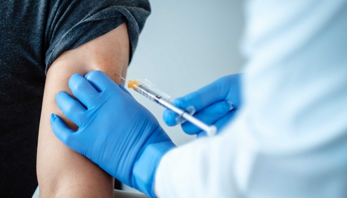 Θ. Ψαλτοπούλου: Σε ποιους συστήνεται ο εμβολιασμός για covid-19 και γρίπη