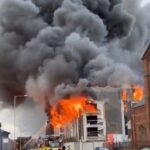 Λίβερπουλ: Τεράστια πυρκαγιά σε τετραώροφο κτήριο - Ορατοί σε όλη την πόλη οι καπνοί
