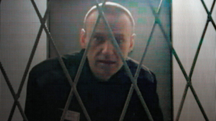Ναβάλνι: Ξανά σε απομόνωση επειδή δεν παρουσιάστηκε στον φρουρό με τον «προσήκοντα τρόπο»