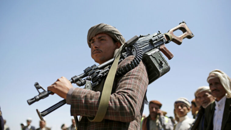 Ο Νο2 της διεθνώς αναγνωρισμένης κυβέρνησης της Υεμένης καλεί για χερσαίες επιχειρήσεις κατά των Χούθι