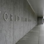 Παγκόσμια Τράπεζα: Ανάπτυξη 2,4% το 2024 – Προειδοποίηση για μια 10ετία χαμένων ευκαιριών