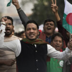 Στο Μπανγκλαντές η πρωθυπουργός Σέιχ Χασίνα εξασφαλίζει 5η θητεία στις εκλογές χωρίς αντίπαλο