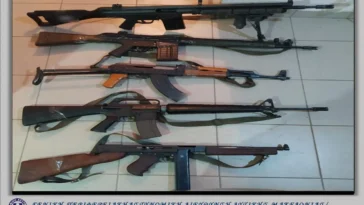 Φλώρινα: Συνελήφθησαν δύο άτομα – Βρέθηκαν δεκάδες όπλα, χιλιάδες σφαίρες και εκρηκτικά