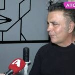 Χάρης Ακριτίδης: «Αν δεν υπήρχε ο Βασίλης Καρράς, μπορεί να μην ήμουν τραγουδιστής»