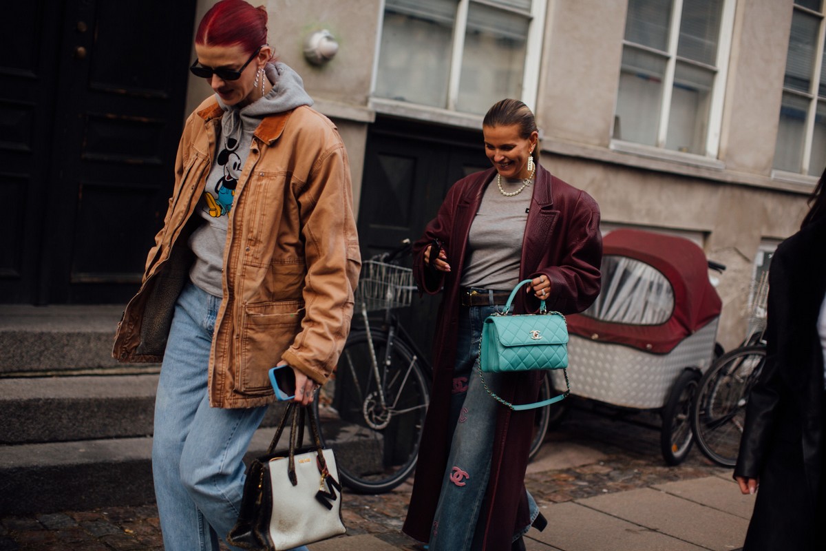 Από το street style στην Εβδομάδα Μόδας Κοπεγχάγης, δεν λείπει το χρώμα