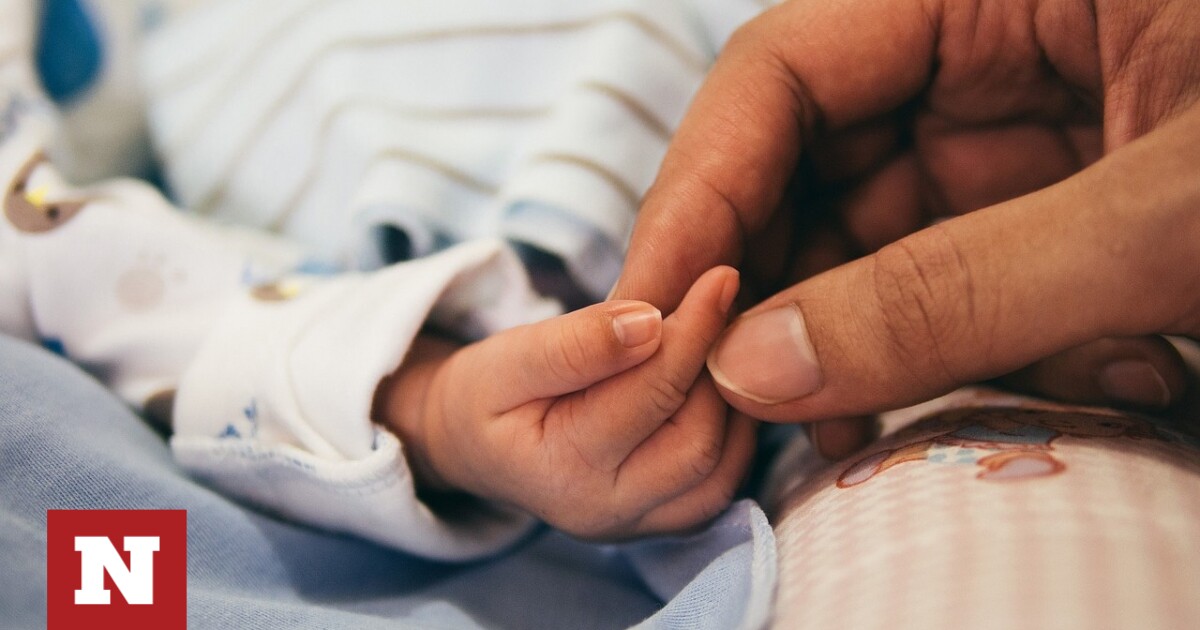 Επίδομα γέννησης: Πότε πληρώνονται οι δικαιούχοι - Πώς κλιμακώνεται η αύξηση ανάλογα τα παιδιά