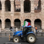 Ιταλία: Με τα τρακτέρ μέχρι το Κολοσσαίο - Ενδοκυβερνητική κόντρα για τις φοροαπαλλαγές των αγροτών