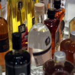 Μείωση του ΕΦΚ: Οι ευεργετικές επιπτώσεις στα αλκοολούχα ποτά