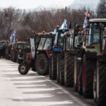 Προετοιμασία συνάντησης του Κ. Μητσοτάκη με επιτροπή αγροτών – Συνεχίζονται τα μπλόκα και οι κινητοποιήσεις