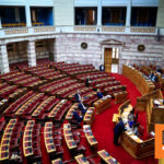 Ψηφίστηκε η τροπολογία για τις αλλαγές στον ΕΝΦΙΑ: Ναι από όλα τα κόμματα, πλην ΚΚΕ